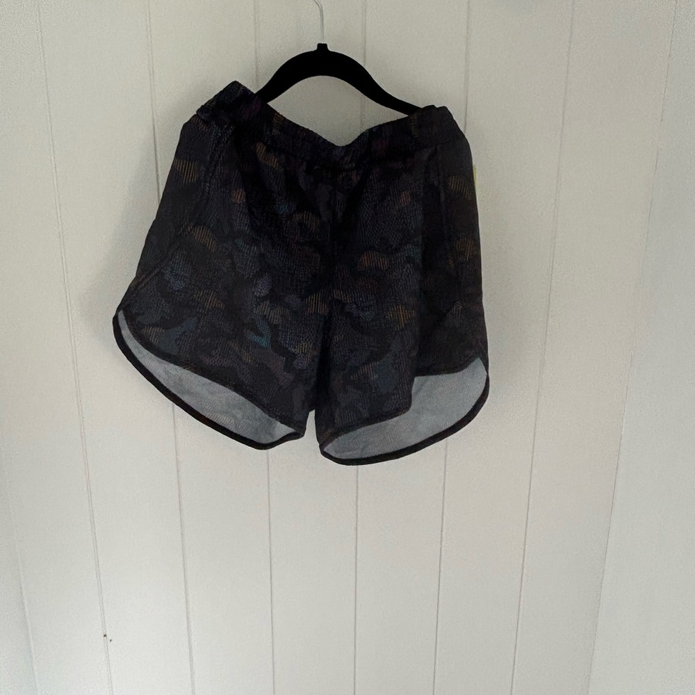 All in motion shorts